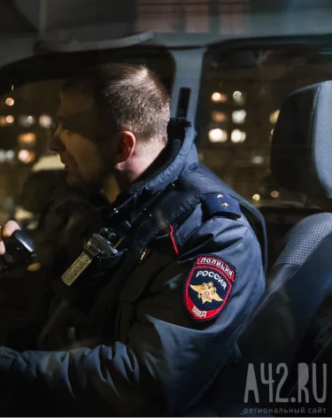 Новокузнечанин избил возлюбленную и вытолкал её из квартиры