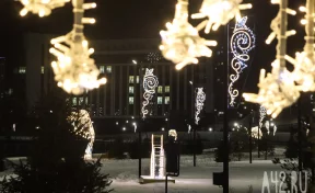 Город света: Кемерово начали украшать к Новому году