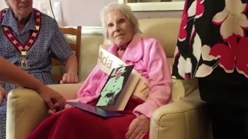 Фото: Раскрыт секрет долголетия 108-летней женщины из Великобритании 1