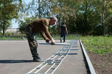 Фото: В Кемерове спортивную площадку за 9 млн рублей сдадут позже срока 1