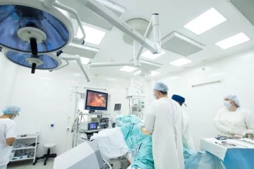 Фото: В Кемерове медики спасли пациентку с редкой опухолью желудка 1