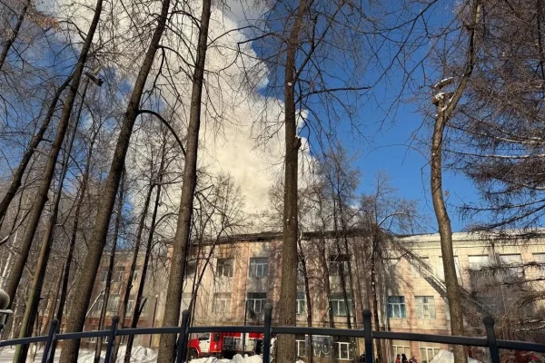 В СК назвали предварительную причину пожара в новосибирском колледже