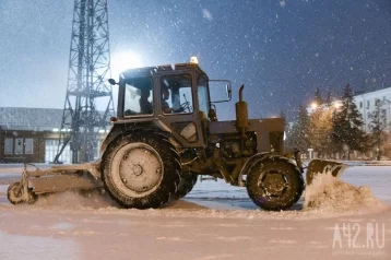 Фото: Более 6 тысяч кубометров снега вывезли с улиц в Кузбассе 1