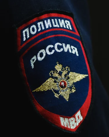 Пробравшийся в дом кузбассовца вор вынес оттуда детскую куклу и икону