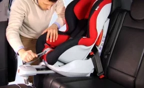 Правительство запретило оставлять дошкольников в машине без присмотра взрослых
