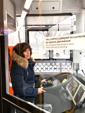 Фото: «Чувствуешь себя человеком»: глава Новокузнецка проехал по городу на новом электробусе 4