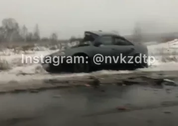 Фото: В Кузбассе в ДТП погибли два человека, появилось видео с места аварии 1