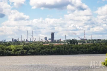Фото: В Кемерове лодочную станцию на берегу Томи выставили на продажу по цене квартиры 1