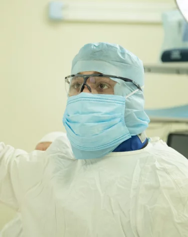 Кузбасские врачи спасли мужчину с тяжёлыми травмами после ДТП