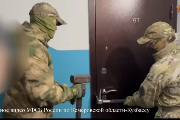 В Кемерове силовики задержали мужчину и женщину за незаконную помощь мигрантам