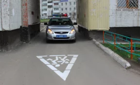 ГИБДД Кемерова призывает автомобилистов быть осторожными во дворах летом