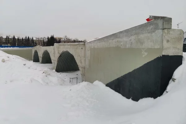 Дмитрий Анисимов: в Кемерове завершилась сборка конструктива пешеходного моста через Искитимку