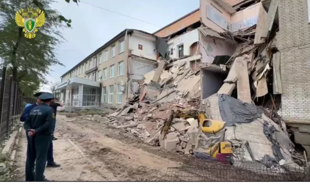 Во Владивостоке во время строительно-монтажных работ обрушилась часть здания колледжа