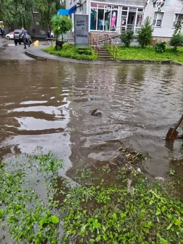 Фото: В Новокузнецке снова затопило улицы после грозы 1