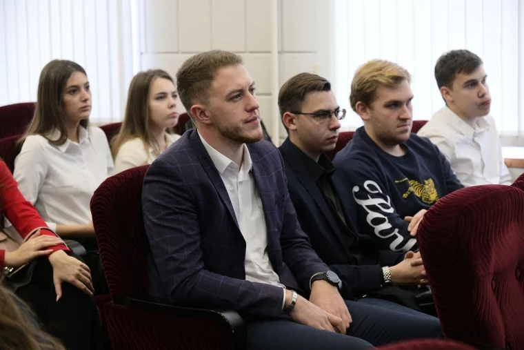 Фото: В Кемерове прошёл «День открытых дверей для молодых юристов» 9