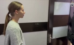 Задержанную в Сочи блогера Александру Митрошину доставили в Следком в Москве