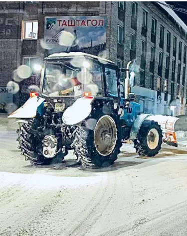 Кузбасские власти пообещали расчистить дороги в Шерегеше