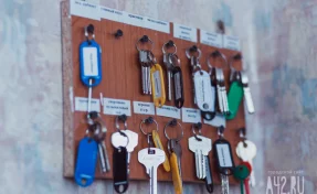 В Кемерове мастер по ремонту замков ограбил женщину с помощью украденного ключа