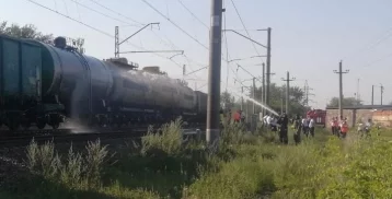 Фото: В Омской области загорелся вагон, перевозивший газ  1