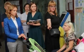 Елену Малышеву возмутило состояние поликлиник Ленинска-Кузнецкого