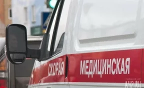 Голая девушка выпала из окна девятого этажа дома в Москве