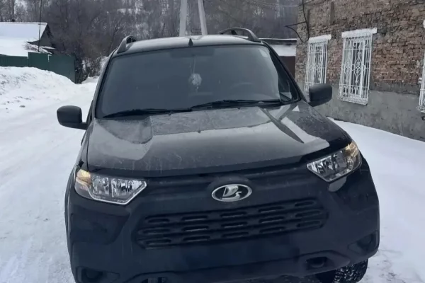 Приставы арестовали у жительницы Кузбасса автомобиль стоимостью 1,3 млн рублей за коммунальные долги 