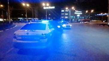 Фото: В Кузбассе на 12 суток арестовали водителя и пассажира иномарки. Они устроили ночную гонку с полицией 3