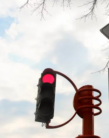 На двух кемеровских перекрёстках отключат светофоры