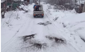 В Новокузнецке ликвидировали опасную детскую горку на дороге