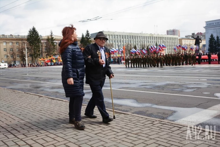 Фото: «Бессмертный полк» в Кемерове: мы помним, мы гордимся 50