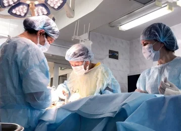 Фото: В Кузбассе врачи удалили пациентке большую опухоль, с которой она жила 5 лет из-за боязни операции 1