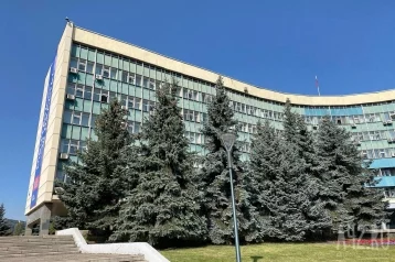 Фото: Мэр Новокузнецка: Площадь защитников Донбасса готовят к техническому открытию 1