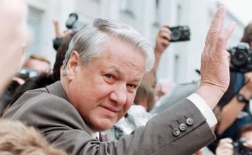 Фото: Коротич: «Горбачёв рассказал, что Ельцин резал себе вены» 1