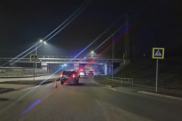 В Новокузнецке внедорожник сбил двух пешеходов