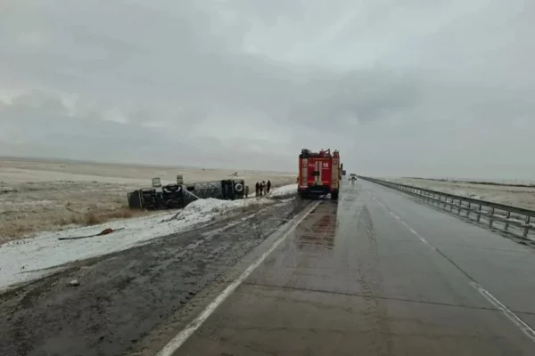 Автобус с иностранцами перевернулся в Забайкалье, есть погибшие