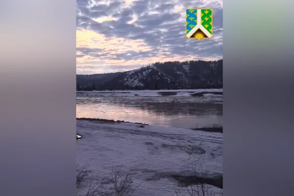 В Кузбассе ещё на одной реке начался ледоход: ото льда освободилась Кондома