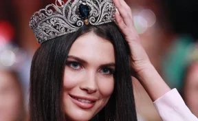 СМИ: лишённая титула «Мисс Москва» девушка вернула организаторам сломанную корону