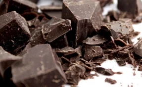 Медики перечислили болезни, от которых может защитить горький шоколад 