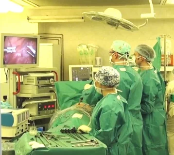 Фото: В Кемерове хирурги удалили опухоль из почки ребёнка щадящим способом 1