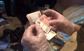 Кузбассовца отправили в колонию за привезённые из Москвы фальшивые банкноты