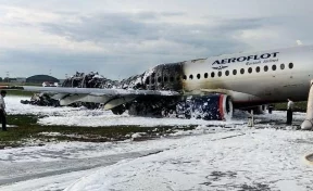 В Сети появилось новое видео аварийной посадки SSJ 100 в Шереметьево