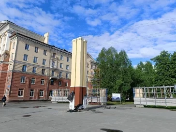 Фото: Власти Кемерова показали часы, которые установят в центре Кировского района 2