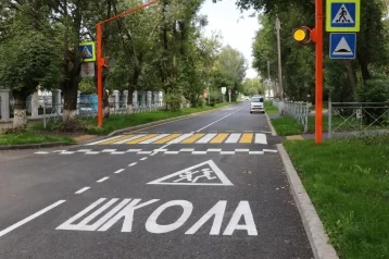 Фото: В Кузбассе модернизируют пешеходные переходы у школ и не только 1