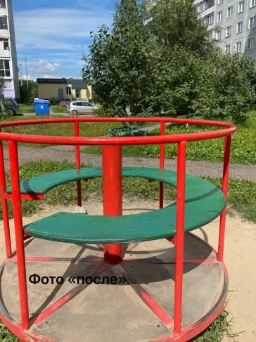 Фото: В Кузбассе УК отремонтировала опасную детскую площадку после жалоб в прокуратуру 4