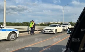 В Кемерове из-за ДТП на Кузбасском мосту образовалась пробка