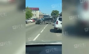 Увезла скорая: очевидцы сообщили о серьёзном ДТП с мотоциклом в Кемерове