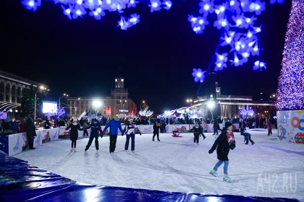 Кемеровчанок позвали кататься на коньках по акции 