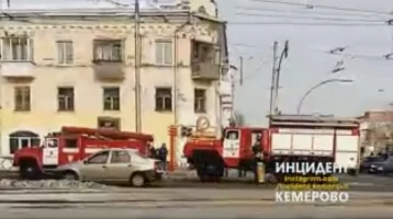 Фото: На проспекте Ленина в Кемерове загорелся магазин 1