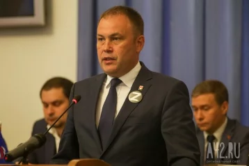 Фото: Губернатор Кузбасса поздравил медиков с профессиональным праздником 1