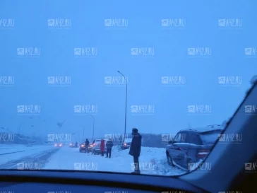Фото: Очевидцы сообщили о многочисленных ДТП на Леснополянском шоссе в Кемерове 5